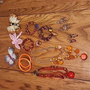 13 piece costume beaded  jewelry lot, mostly orange